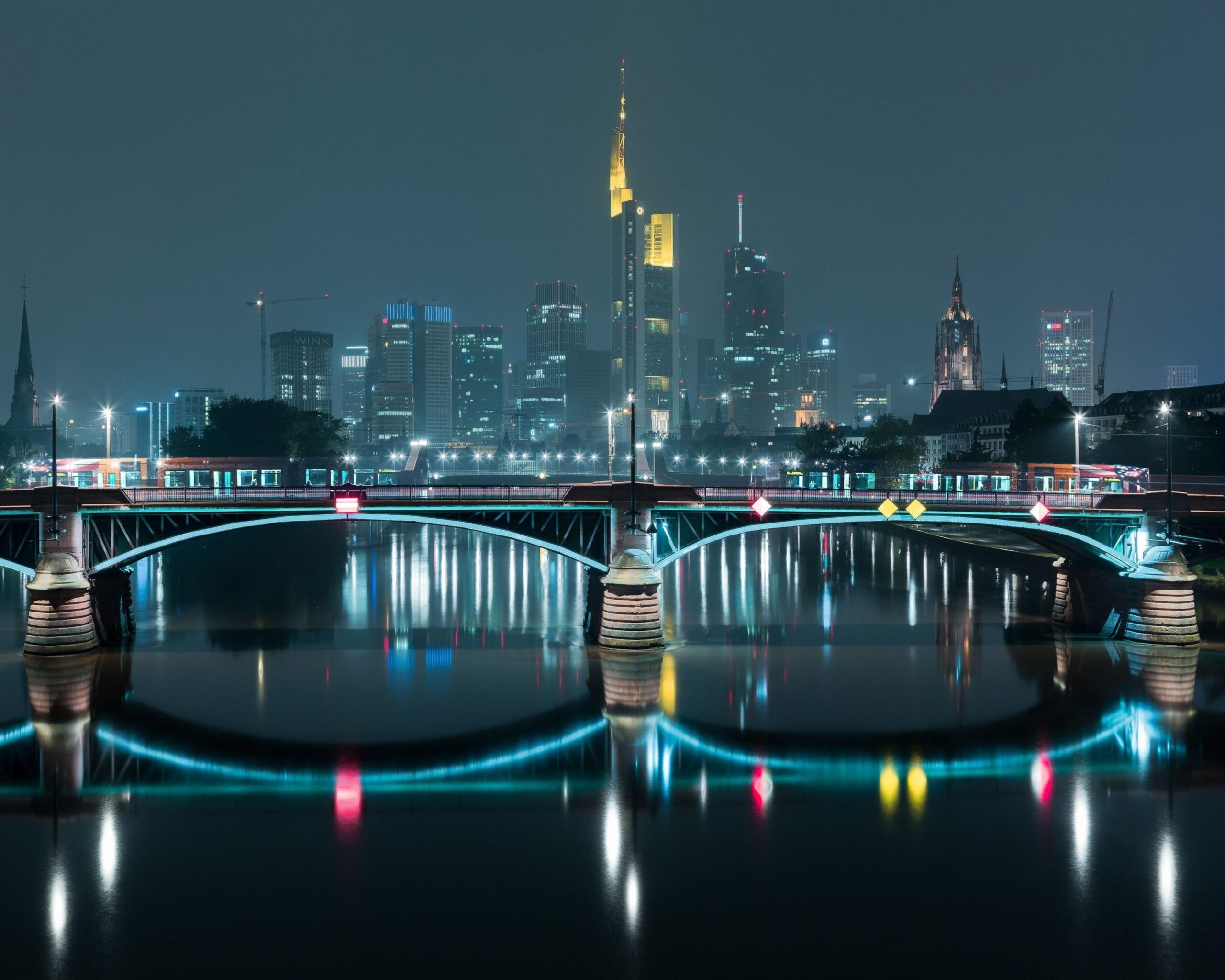 Frankfurt airport transfer in Frankfurt city center