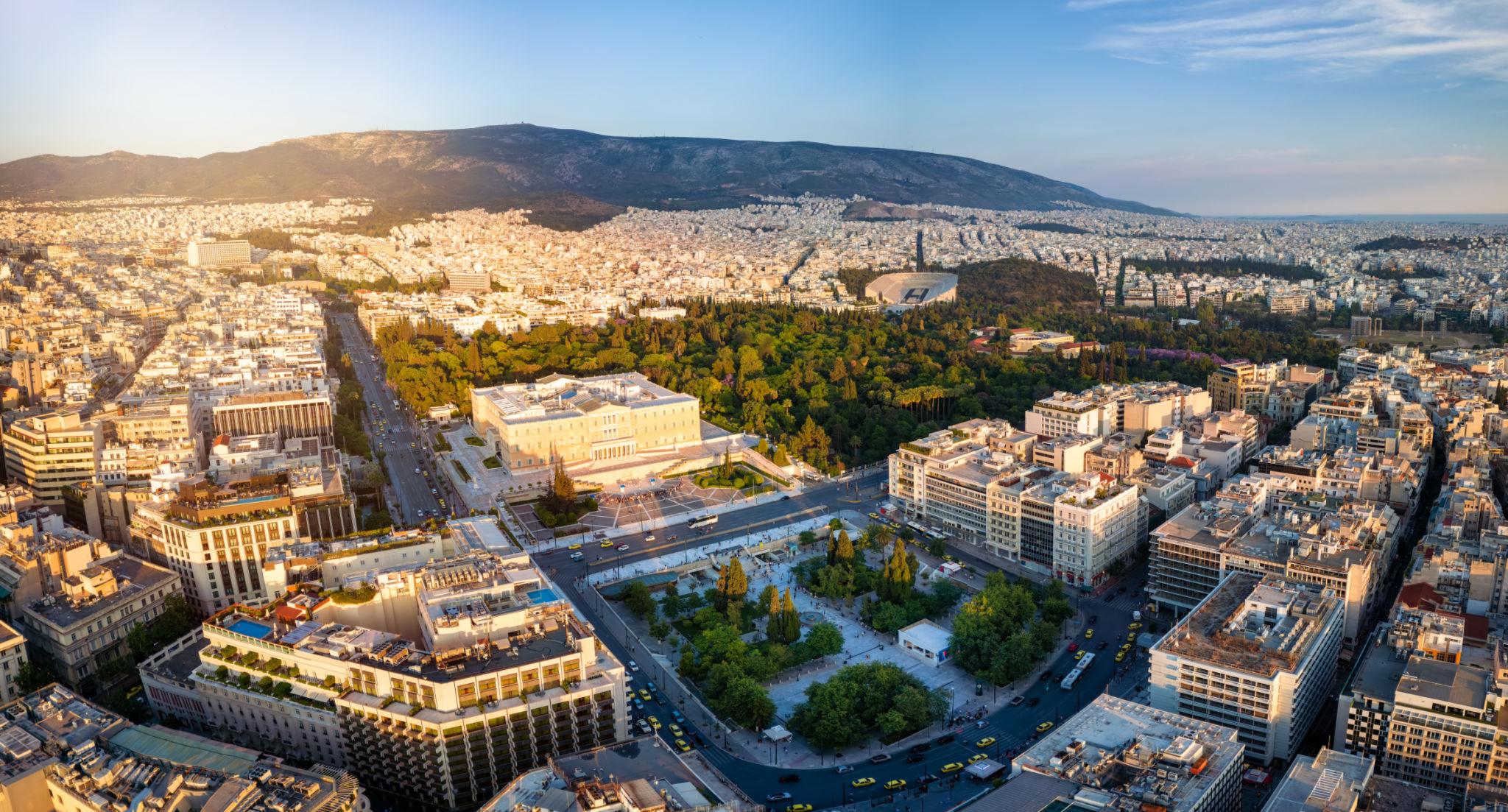 Syntagma Square airport transfer in Athens