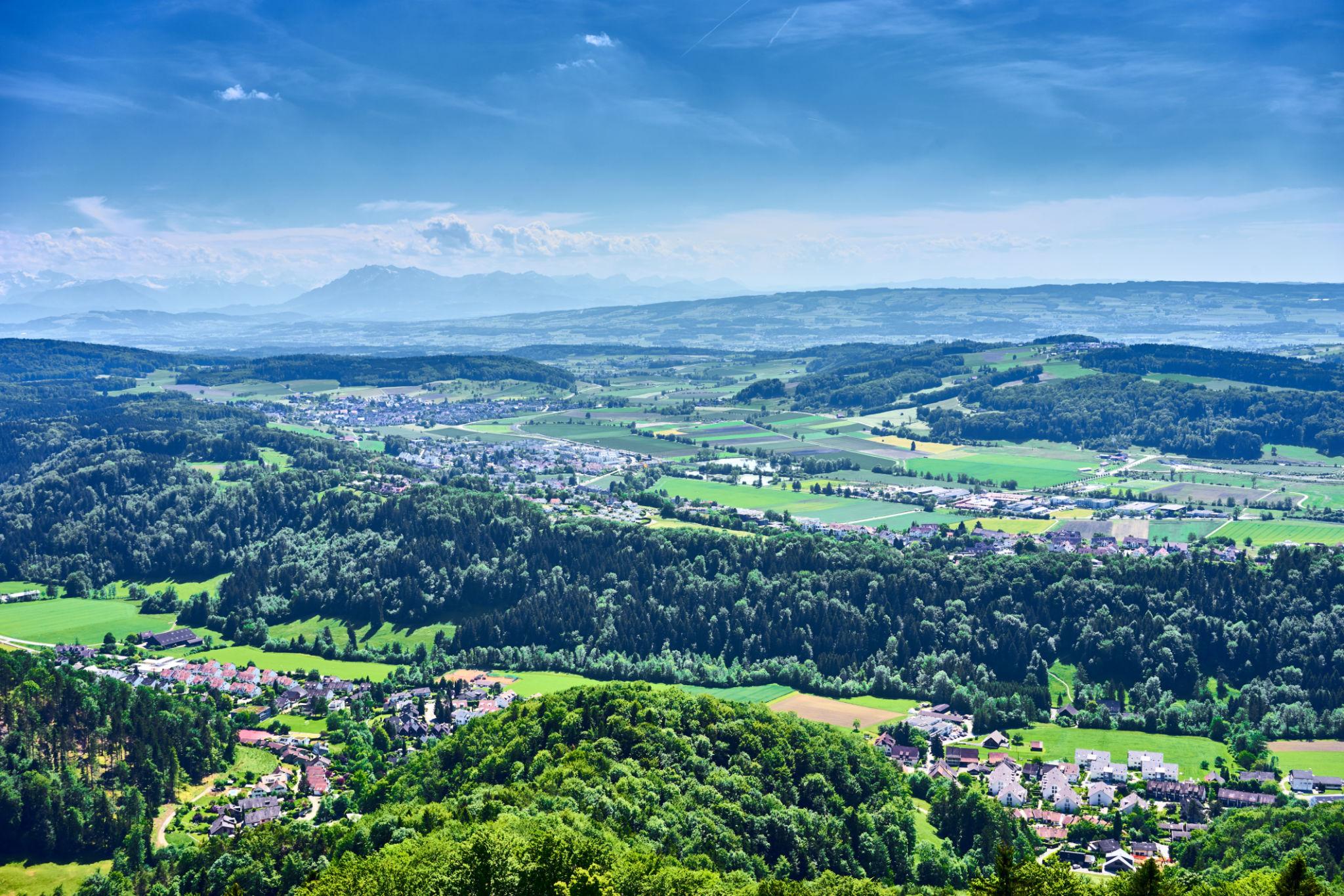Private airport transfer from Zurich to surrounding areas