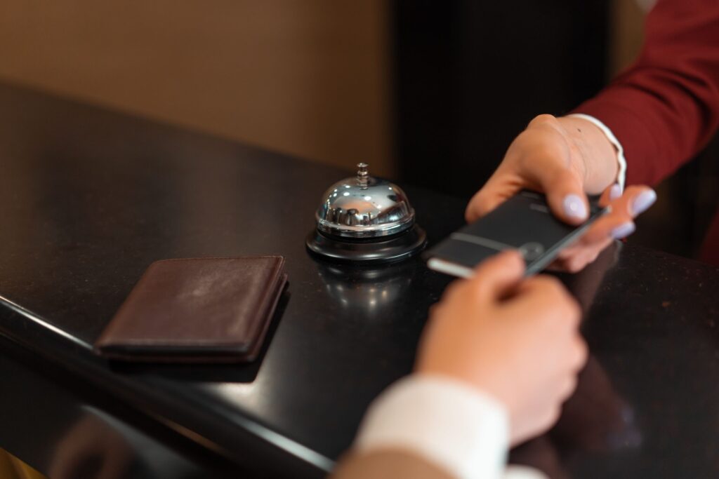 Professional customer assistance for airport transfers