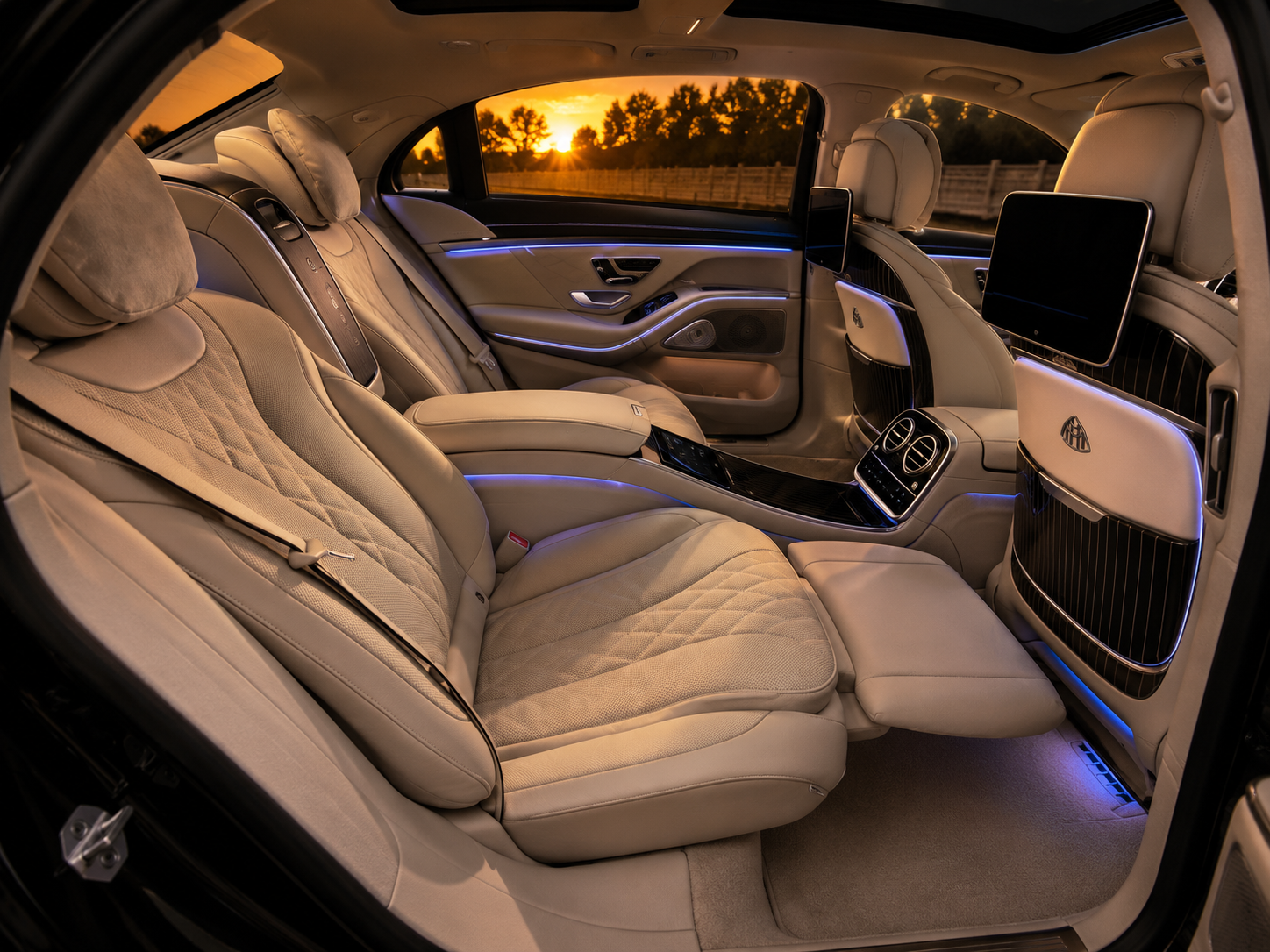 Mercedes S-Guard executive interior